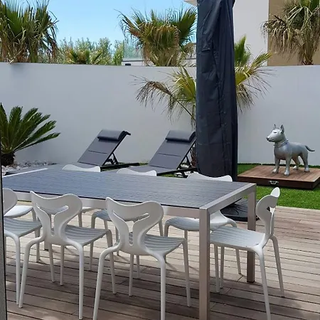別荘 Stunning Family With Pool In Cap D'agde *