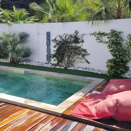 Stunning Family With Pool In Cap D'agde
