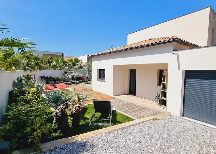 Stunning Family With Pool In Cap D'agde Agde